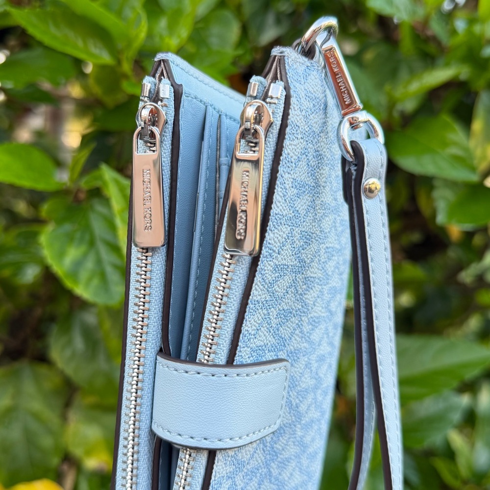 Michael Kors Jet Set Travel LG Double Zip Wallet MK Pale Ocean - Picture 9 of 12